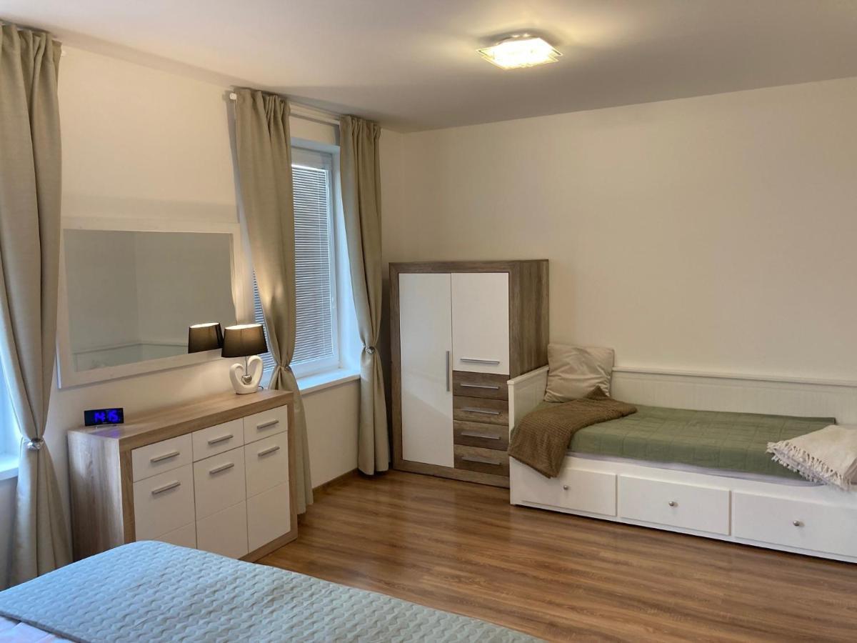 Apartmany Rubin Nesvady Bagian luar foto