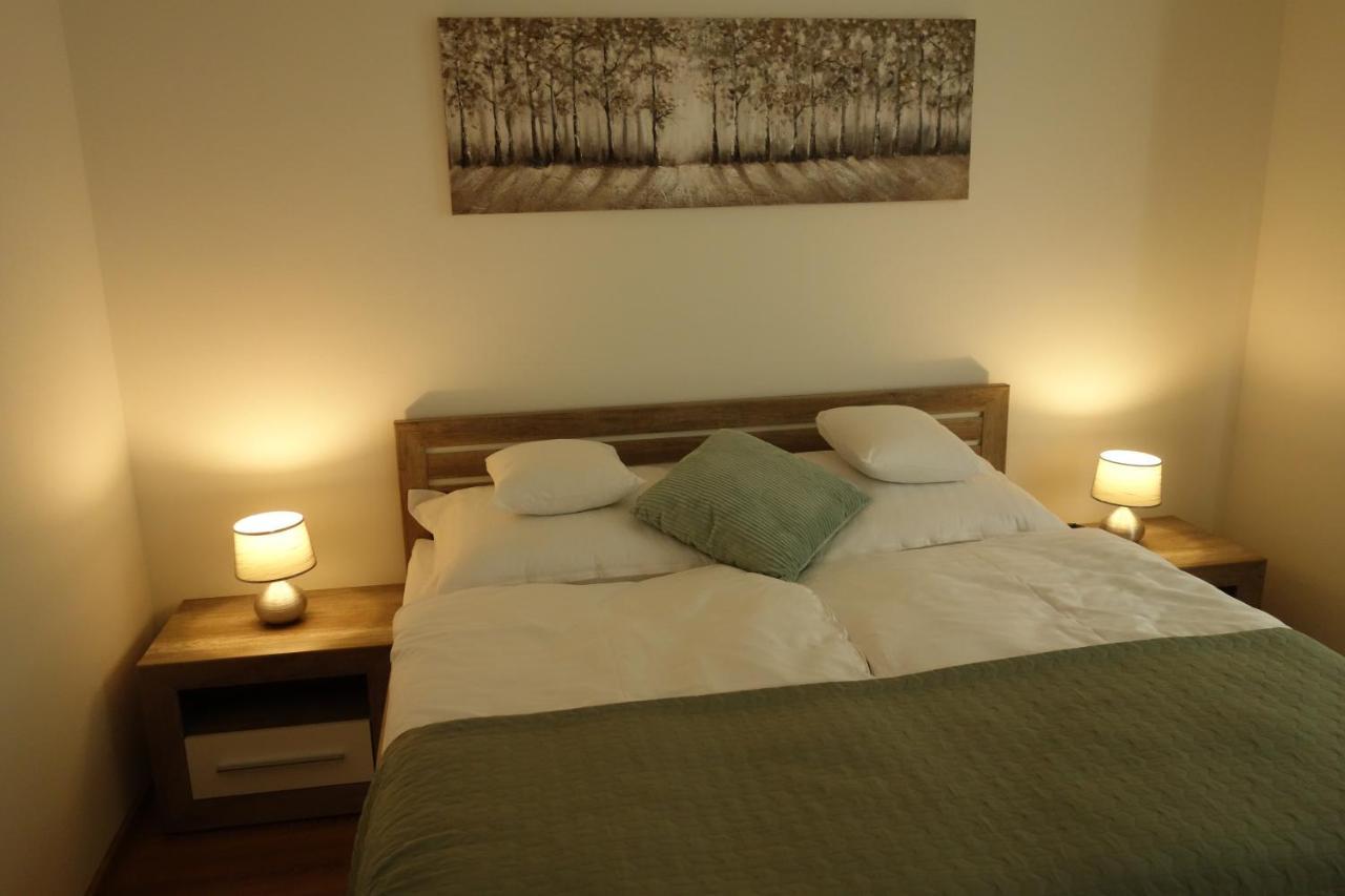 Apartmany Rubin Nesvady Bagian luar foto