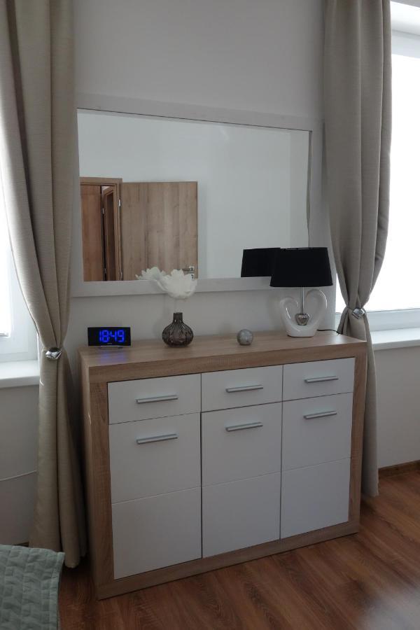 Apartmany Rubin Nesvady Bagian luar foto