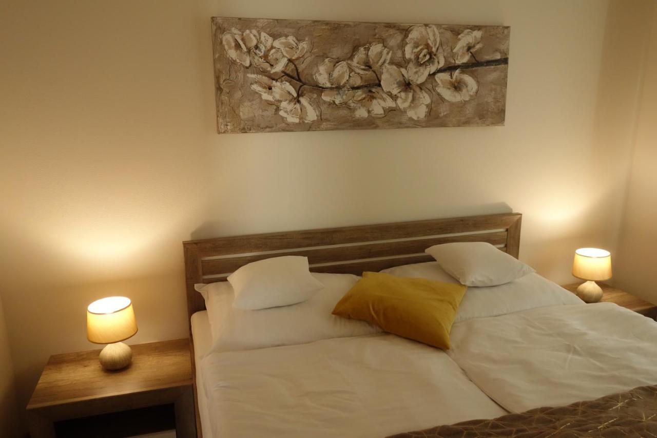 Apartmany Rubin Nesvady Bagian luar foto