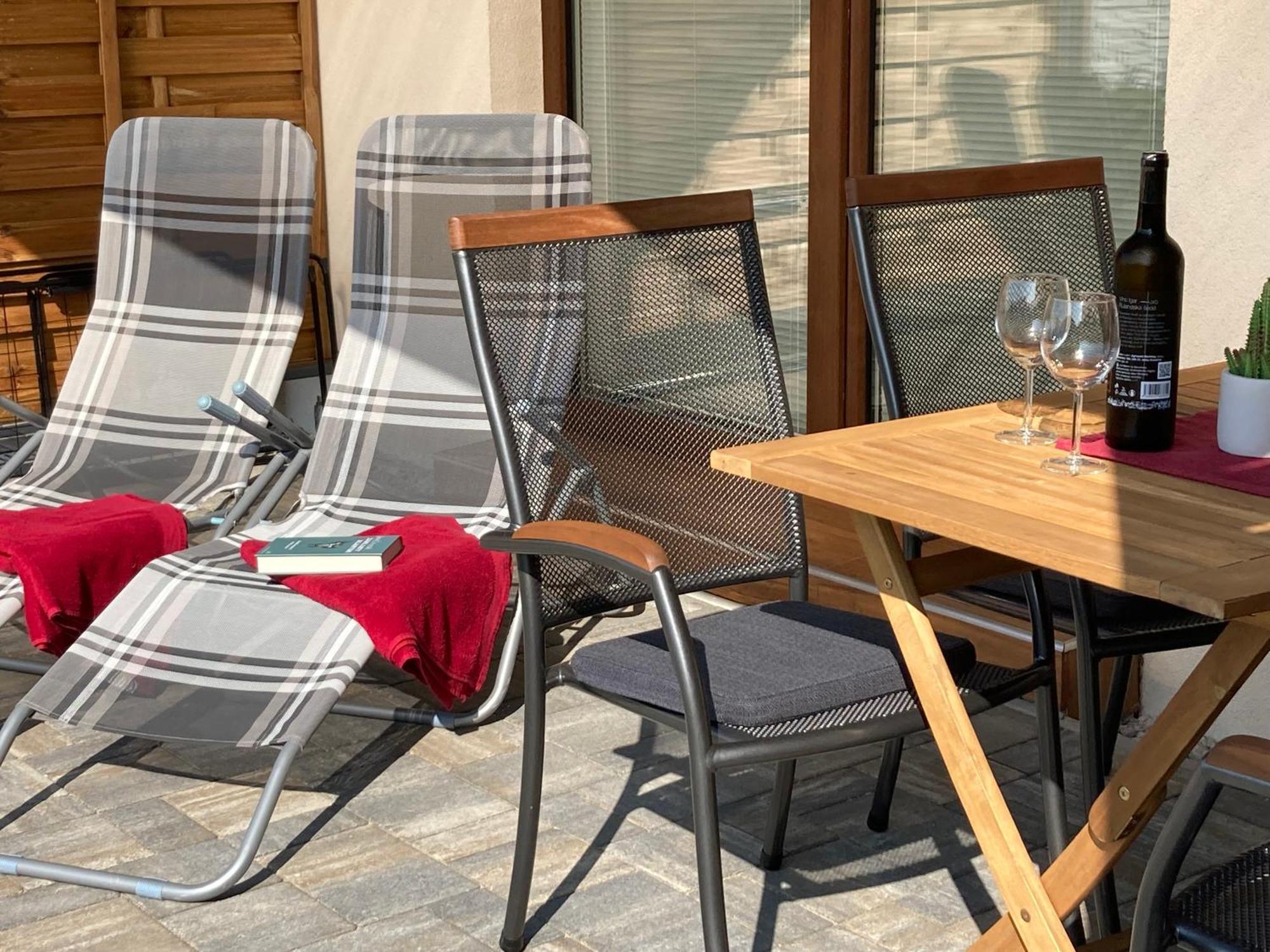 Apartmany Rubin Nesvady Bagian luar foto