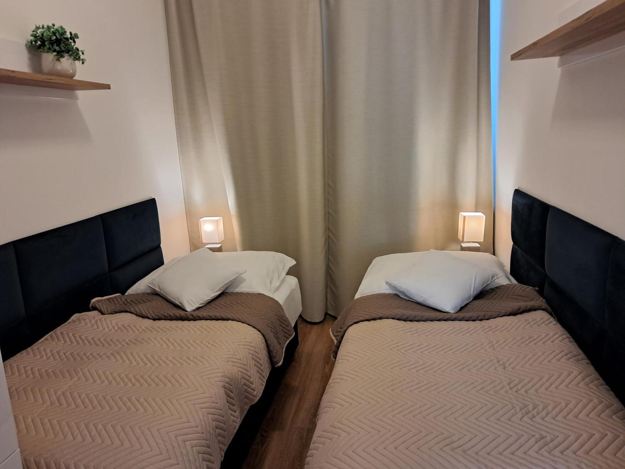 Apartmany Rubin Nesvady Bagian luar foto