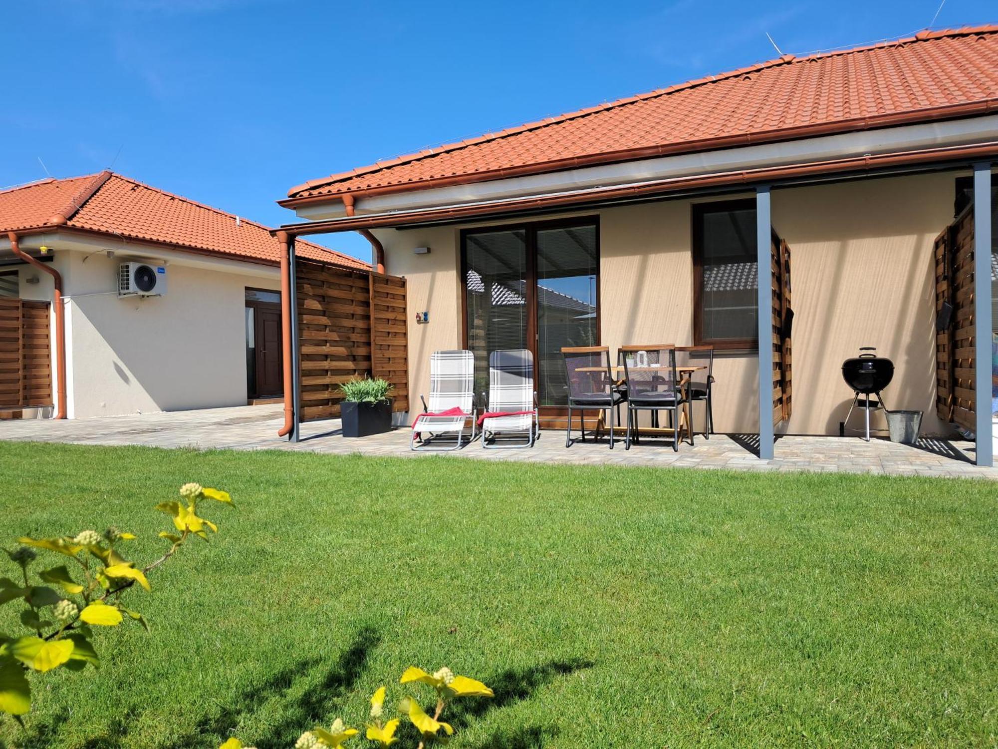Apartmany Rubin Nesvady Bagian luar foto